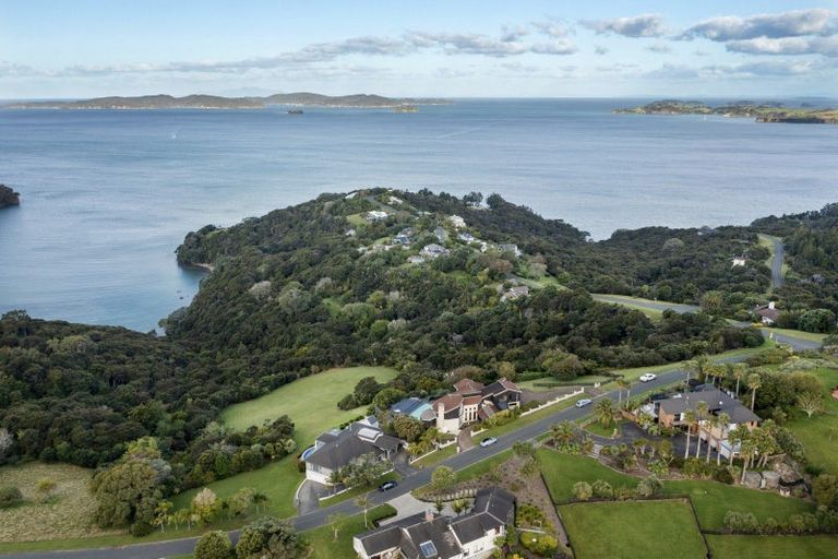 Photo of property in 4 Kotare Place, Sandspit, Warkworth, 0982