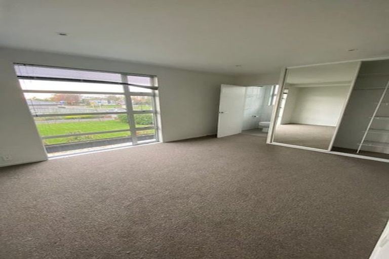 Photo of property in 43 Grafton Street, Waltham, Christchurch, 8011