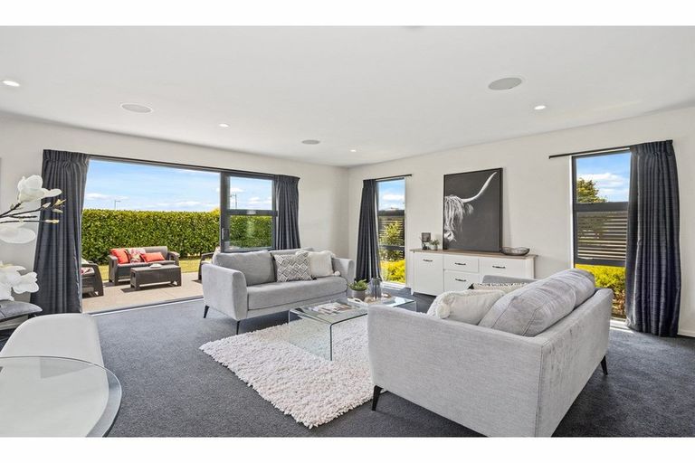 Photo of property in 27 Blaenavon Lane, Halswell, Christchurch, 8025