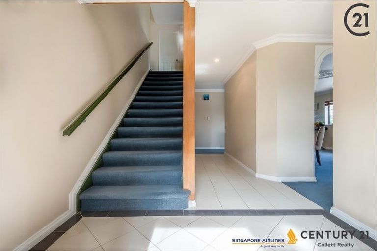 Photo of property in 2/49 College Road, Northcote, Auckland, 0627