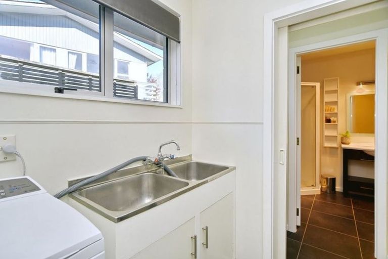 Photo of property in 9 Coates Place, Rangiora, 7400