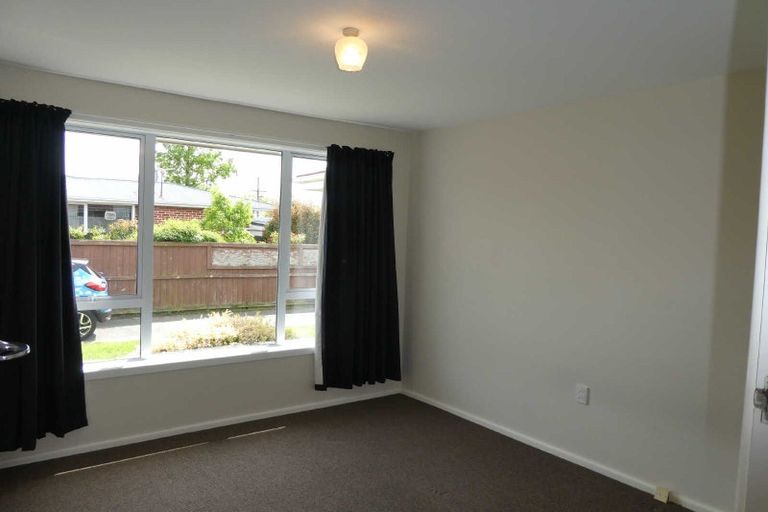 Photo of property in 2/271 Avonhead Road, Avonhead, Christchurch, 8042