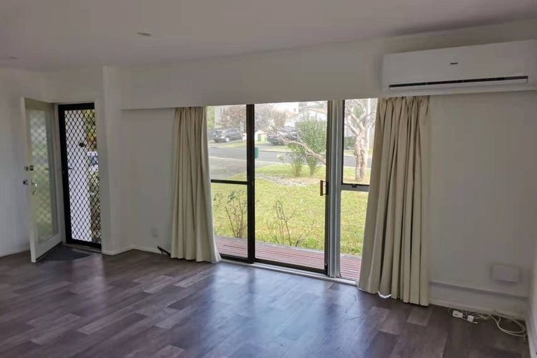 Photo of property in 1/5 Merriefield Avenue, Forrest Hill, Auckland, 0620