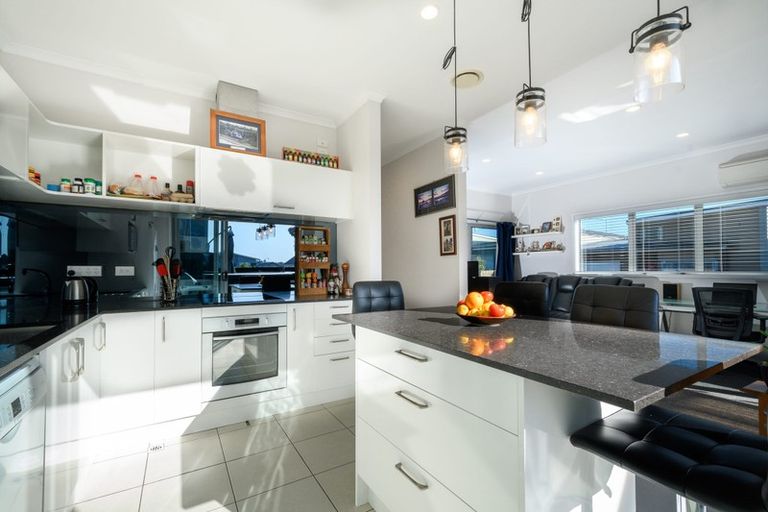 Photo of property in 24 Station Street, Hobsonville, Auckland, 0616