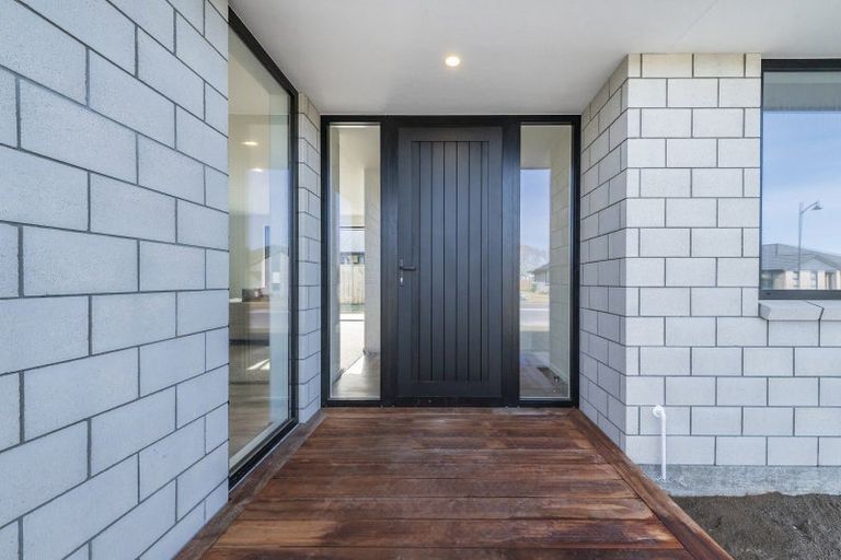 Photo of property in 1 Cedric Place, Darfield, 7510