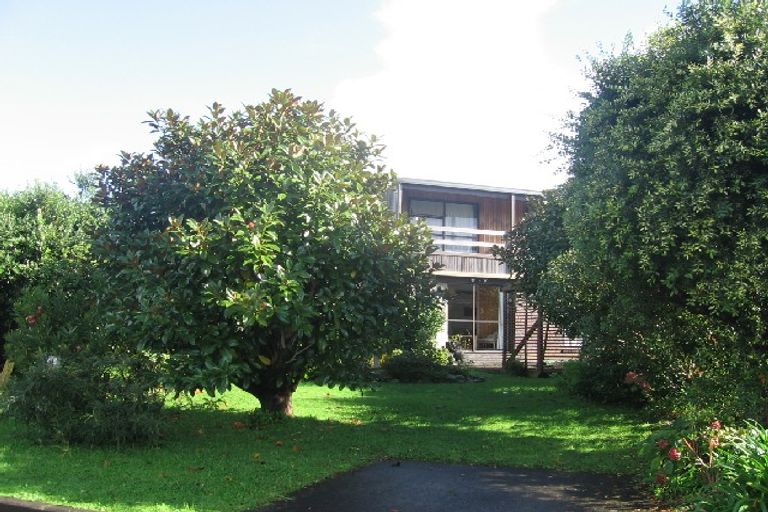 Photo of property in 4 Dayspring Way, Pakuranga, Auckland, 2010