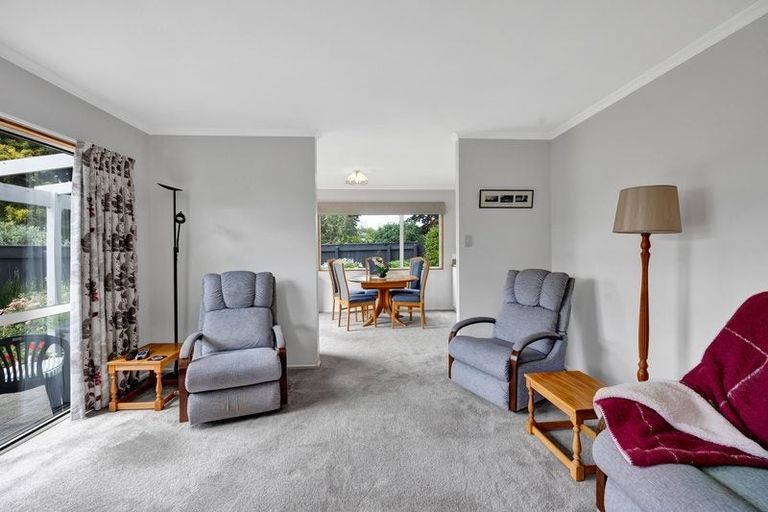 Photo of property in 9b Drake Street, Vogeltown, New Plymouth, 4310