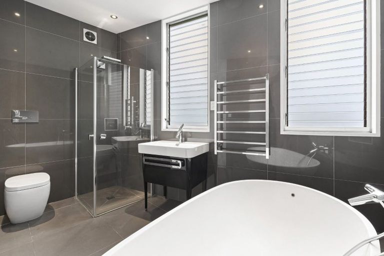 Photo of property in 2 Augustus Terrace, Parnell, Auckland, 1052