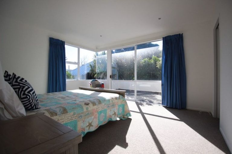 Photo of property in 1/58 Milford Road, Milford, Auckland, 0620