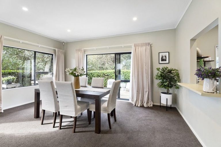 Photo of property in 17 Pitoitoi Avenue, Greenhithe, Auckland, 0632