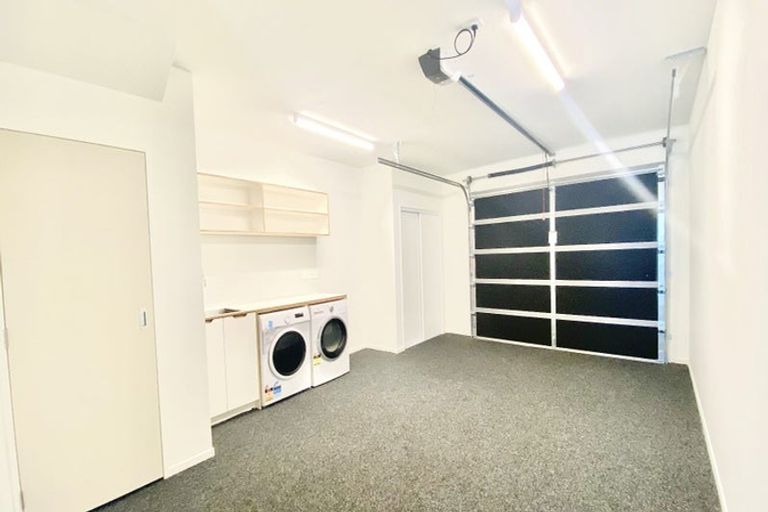 Photo of property in 588d Te Atatu Road, Te Atatu Peninsula, Auckland, 0610