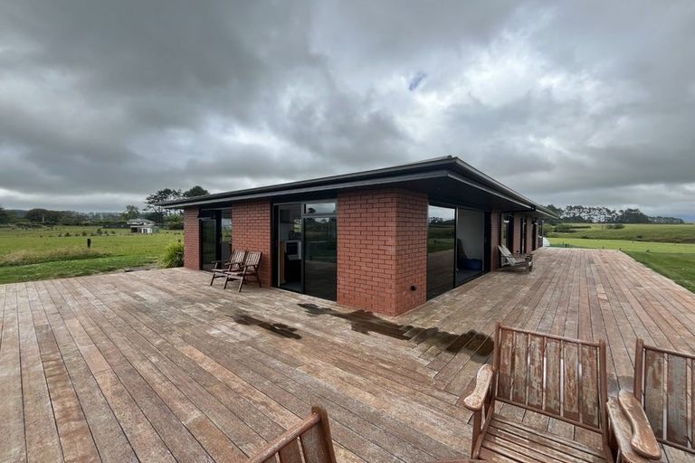 Photo of property in 1250 Mangorei Road, Mangorei, New Plymouth, 4371