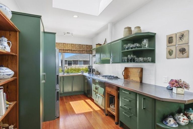 Photo of property in 50 Wairere Road, Belmont, Lower Hutt, 5010