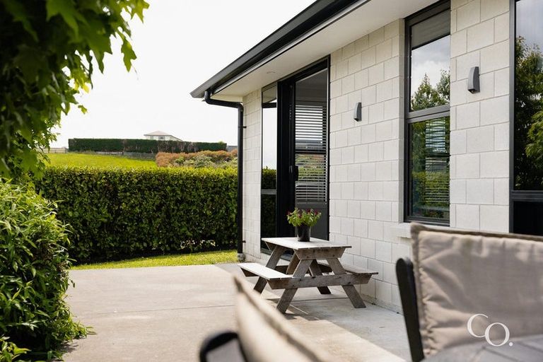 Photo of property in 15 Ballintoy Park Drive, Welcome Bay, Tauranga, 3175