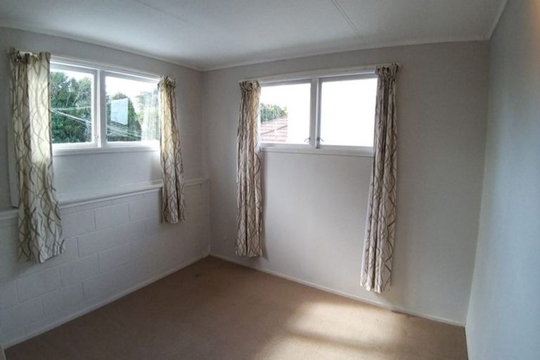 Photo of property in 2/6 Sydney Street, Hauraki, Auckland, 0622