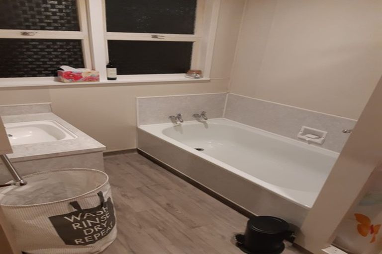 Photo of property in 2/151 Te Mata Road, Havelock North, 4130