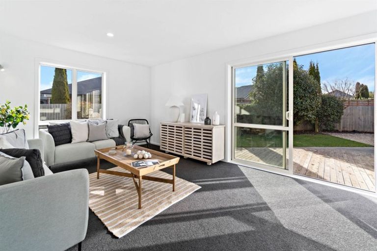Photo of property in 30 Harrys Way, Redwood, Christchurch, 8051