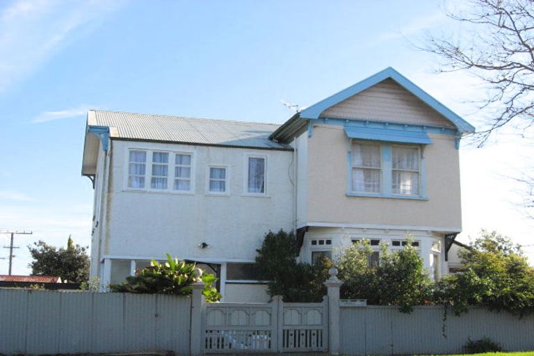 Photo of property in 11 Carlton Avenue, Gonville, Wanganui, 4501