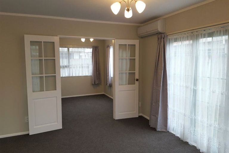 Photo of property in 2/76 Trafalgar Street, Waterloo, Lower Hutt, 5011