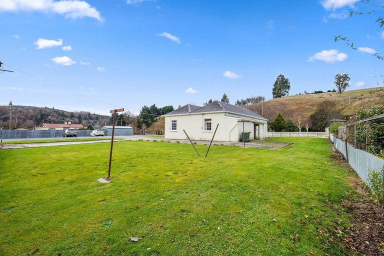 Photo of property in 30 Whitehaven Street, Lawrence, 9532