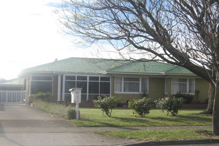 Photo of property in 1250 Louie Street, Parkvale, Hastings, 4122