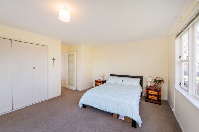 Photo of property in 2 Signal Street, Marton, 4710