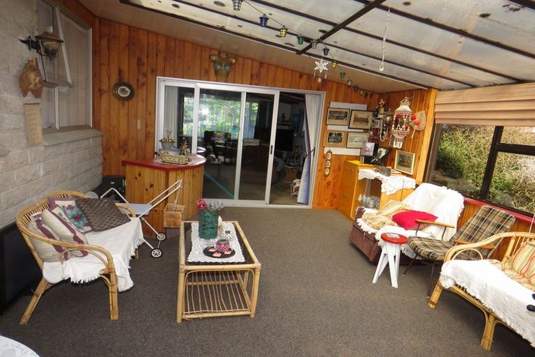 Photo of property in 33 Orowaiti Road, Westport, 7825