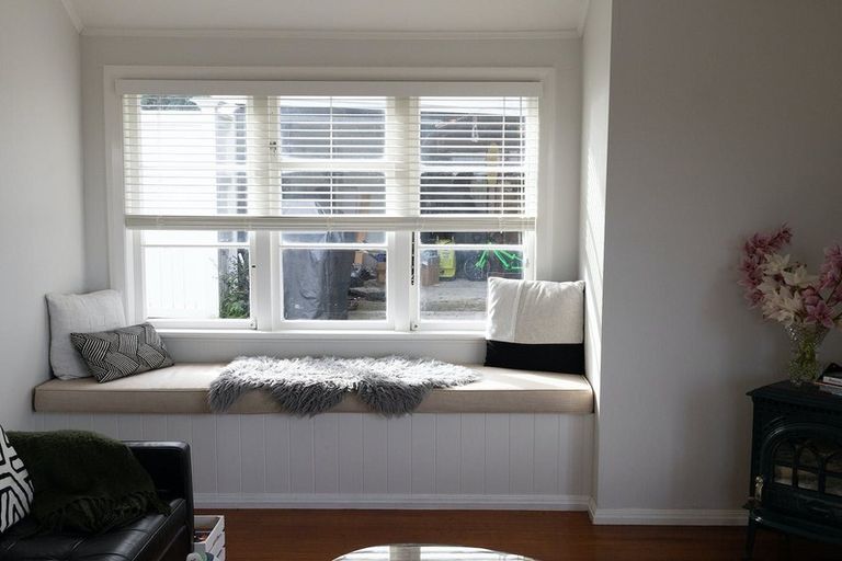 Photo of property in 1/27 Huka Road, Birkenhead, Auckland, 0626