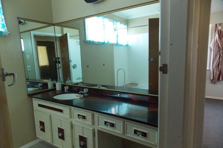 Photo of property in 23 Anakiwa Street, Kelvin Grove, Palmerston North, 4414