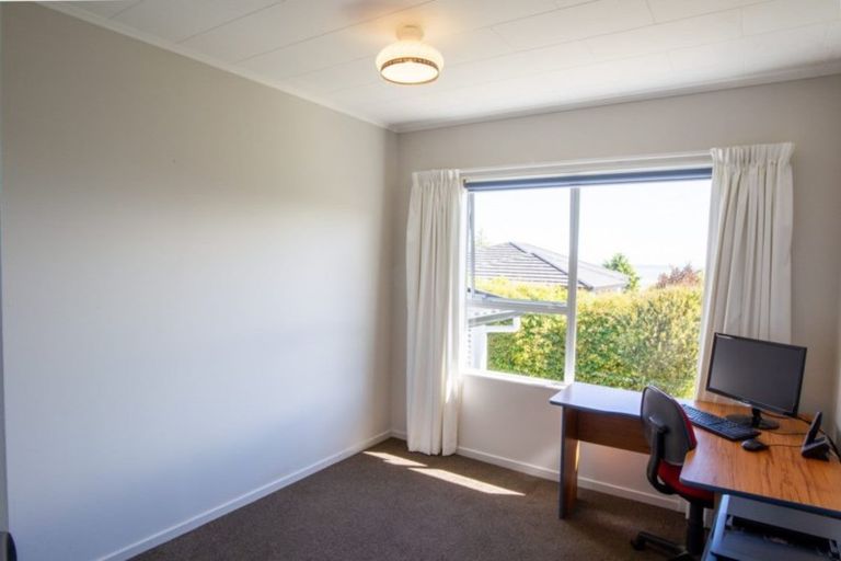 Photo of property in 35 Paremata Street, Atawhai, Nelson, 7010