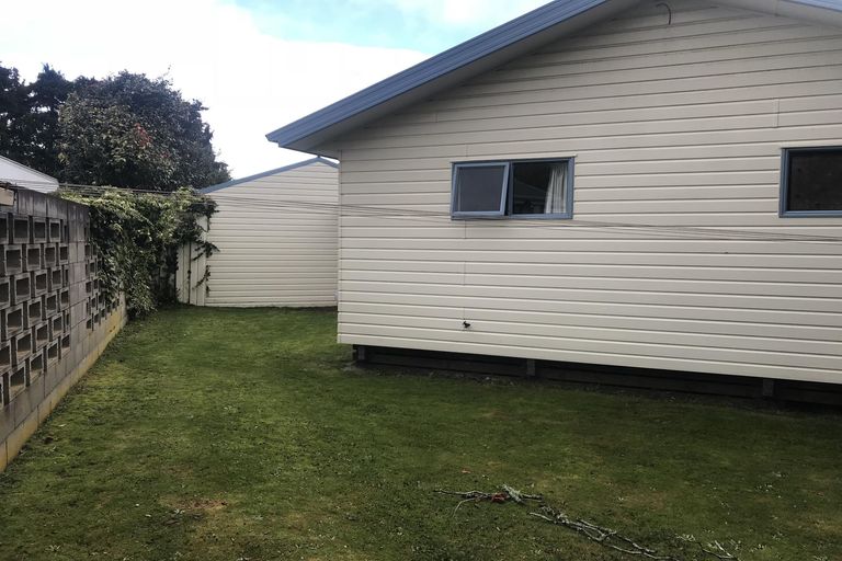 Photo of property in 5 Robinson Avenue, Holdens Bay, Rotorua, 3010