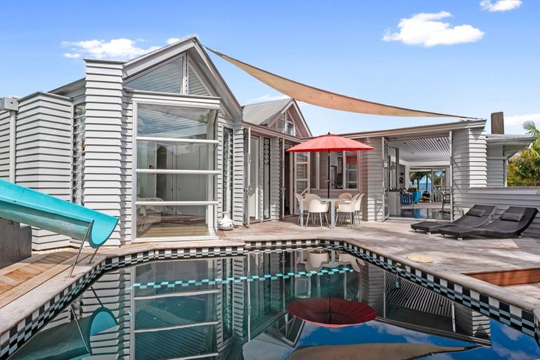 Photo of property in 31 Tizard Road, Birkenhead, Auckland, 0626