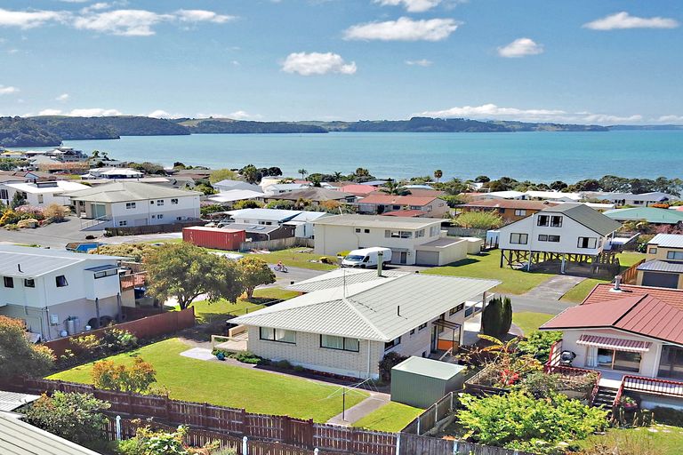 Photo of property in 3 Kotuku Place, Snells Beach, 0920