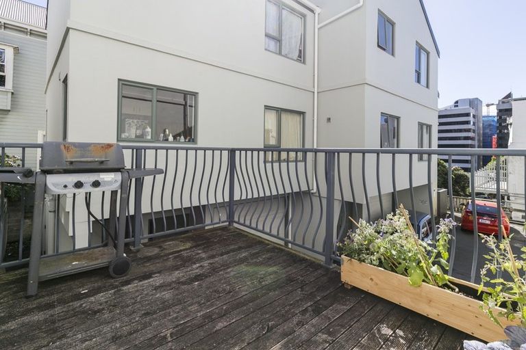Photo of property in 4/142 Ghuznee Street, Te Aro, Wellington, 6011