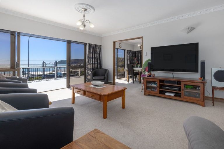 Photo of property in 168 Saint Andrews Road, Plimmerton, Porirua, 5026