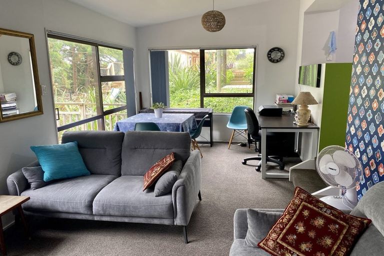 Photo of property in 367 Triangle Road, Henderson, Auckland, 0610