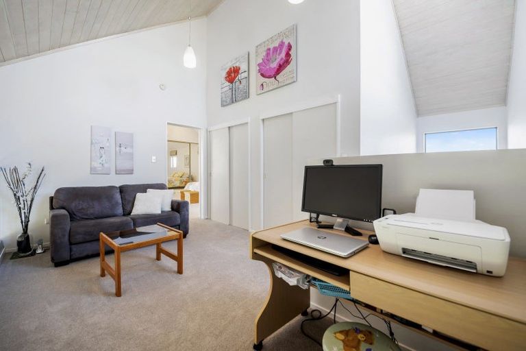 Photo of property in 11 Mark Williams Place, Clevedon, Papakura, 2582