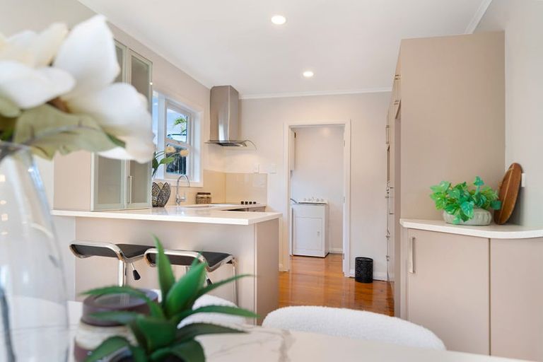 Photo of property in 68 Seabrook Avenue, New Lynn, Auckland, 0600