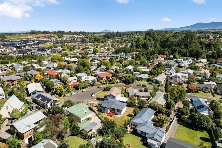 Photo of property in 17 Ridgeway Place, Glenview, Hamilton, 3206