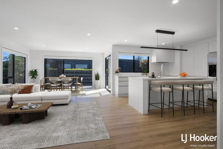 Photo of property in 1/40 Waiparaheka Drive, Wainui, 0932