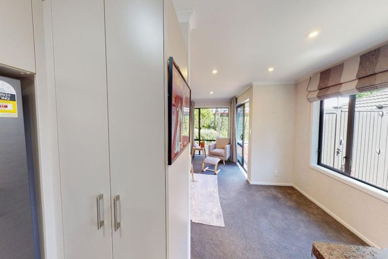 Photo of property in 18a Surrey Crescent, Hokowhitu, Palmerston North, 4410