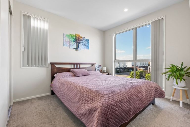 Photo of property in 4 Courage Road, Papakura, 2110