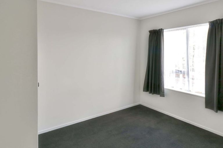 Photo of property in 13 Kaitangata Crescent, Kelson, Lower Hutt, 5010