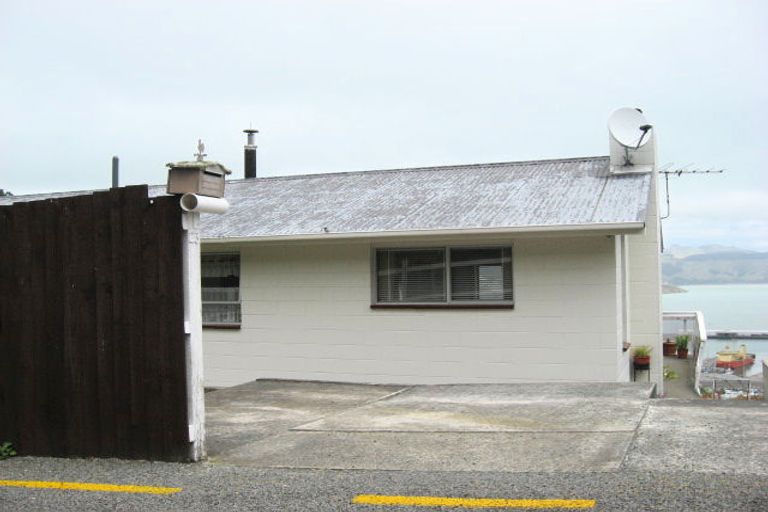 Photo of property in 23 Days Road, Lyttelton, 8082