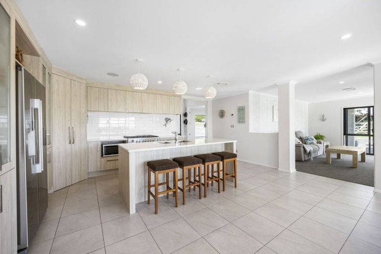 Photo of property in 12 Church View Road, Waiau Pa, Pukekohe, 2679