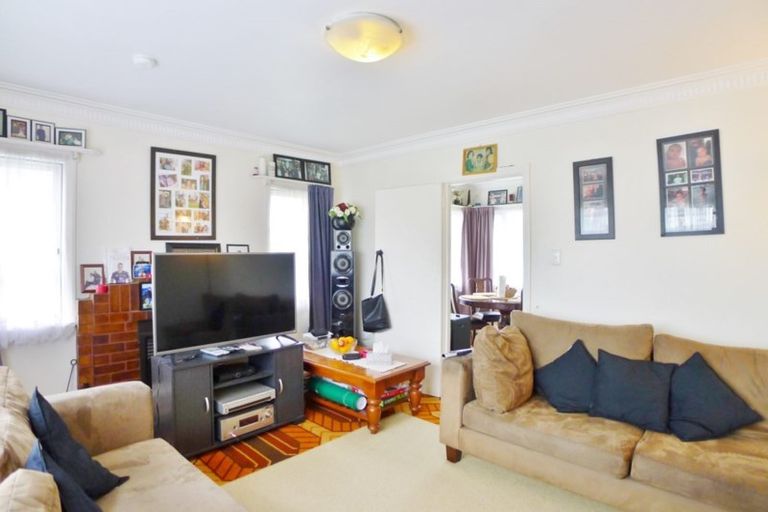 Photo of property in 17 Sturdee Road, Manurewa, Auckland, 2102