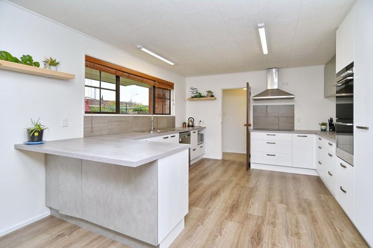 Photo of property in 106 Blackett Street, Rangiora, 7400