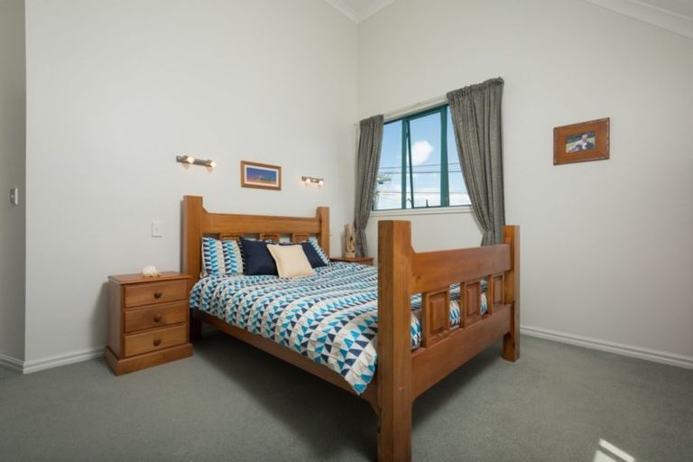 Photo of property in 99a Simpson Road, Papamoa Beach, Papamoa, 3118