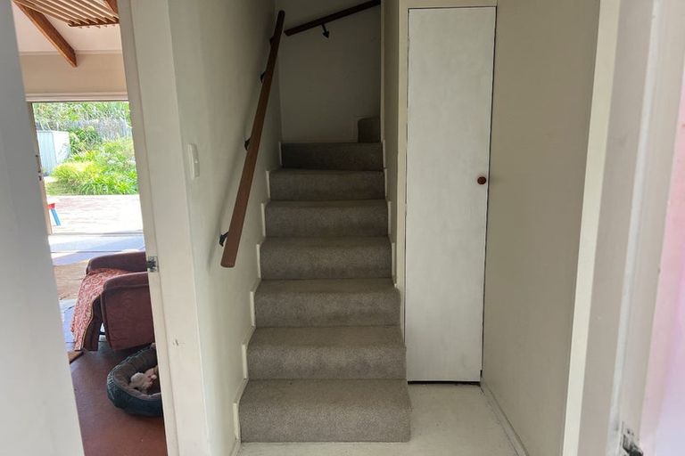 Photo of property in 17 James Street, Waikawa Beach, Levin, 5573