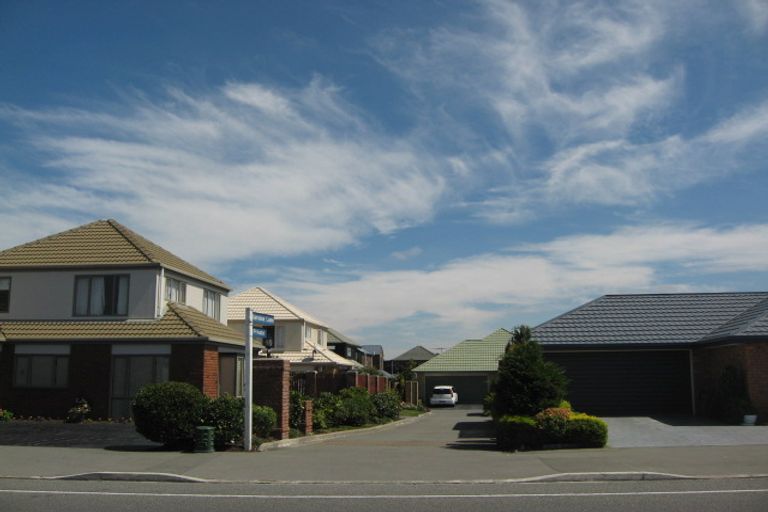 Photo of property in 6 Barossa Lane, Hoon Hay, Christchurch, 8025